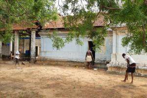 கடுமையான இராணுவ கண்காணிப்பின் கீழ் பலாலி இராஜ இராஜேஸ்வரி அம்மன்