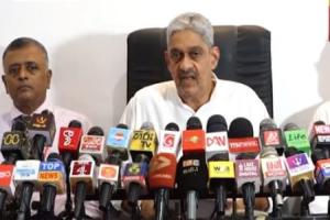 விடுதலைப்புலிகளின் தலைவர் பிரபாகரன் மீது எனக்குத் தனிமரியாதை உண்டு