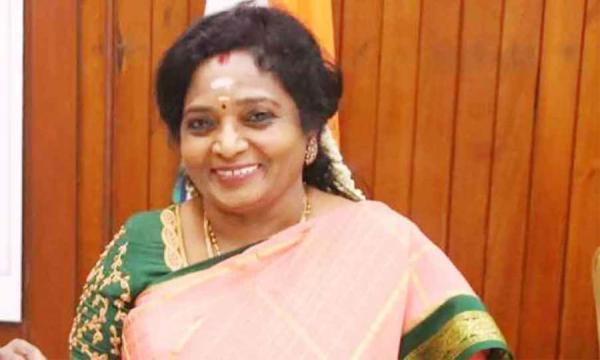 பிரசாரத்தின் போது கடையில் கூழ் குடித்து யு.பி.ஐ. மூலம் பணம் செலுத்திய தமிழிசை