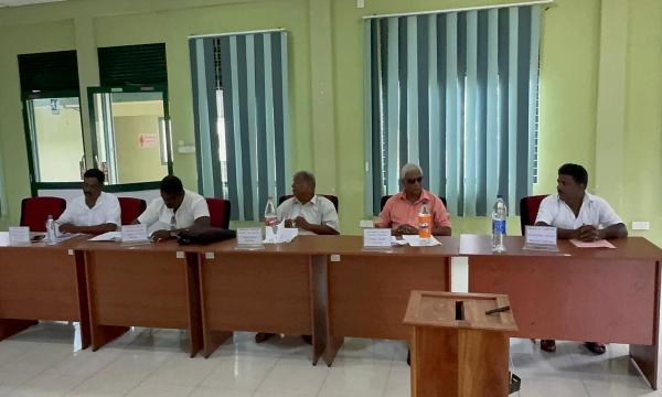 மாந்தை கிழக்கு பிரதேசசபை அமர்வில் அமளி — ஐந்து உறுப்பினர்கள் வெளிநடப்பு சபை கூட்டம் 15 நாட்கள் பிற்போடப்பட்டது