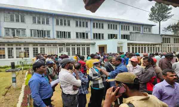 தங்கக்கலை தோட்ட அலுவலகம் மூடப்படுவதற்கு எதிர்ப்பு