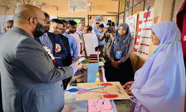 கல்முனை கல்வி வலய மஸ்ஹர் பெண்கள் உயர்தர பாடசாலையின் ஏற்பாட்டில் கல்வியியல் கண்காட்சி !