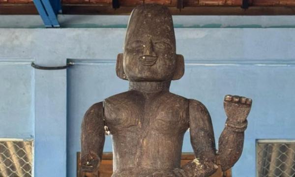 யாழில் கரையொதுங்கிய பௌத்த மதத்துடன் தொடர்புடைய சிலை