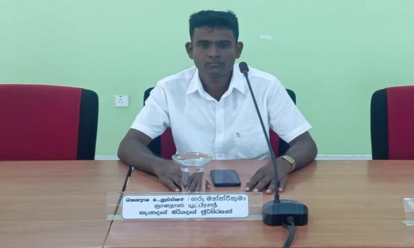 முள்ளியவளையில் மாவீரர் பெற்றோர் கௌரவிப்பு : பிரதேச சபை உறுப்பினர் ஞா.ஜூட்சனுக்கு இராணுவ புலனாய்வு பிரிவின் அச்சுறுத்தல்!