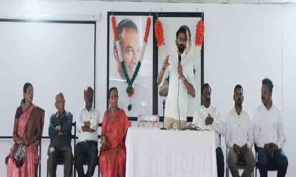 தொழிலாளர்களின் சம்பள உயர்வு மற்றும் முன்னேற்றத்திற்கு இ.தொ.கா ஒருபோதும் எதிரானது அல்ல