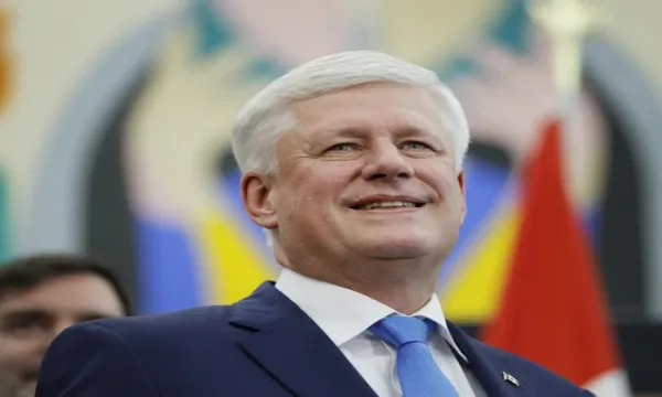 கனடாவின் கடன் நெருக்கடி தவிர்க்கப்பட வேண்டிய ஒன்றே: ஸ்டீபன் ஹார்ப்பரின் ஆட்சிக்காலம் புகட்டும் பாடம்!