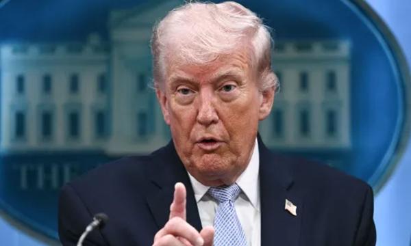 ஈரானுடனான உடன்பாடு எட்டப்படும் வரை துறைமுக முற்றுகை நீக்கப்படாது