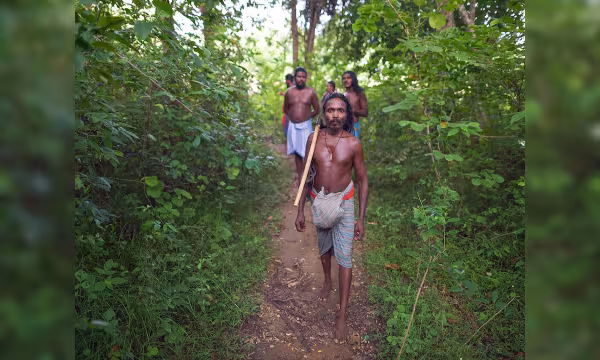 ஆதிவாசிகளின் பாரம்பரிய நிலங்களை அவர்களிடமே ஒப்படைக்க நடவடிக்கை